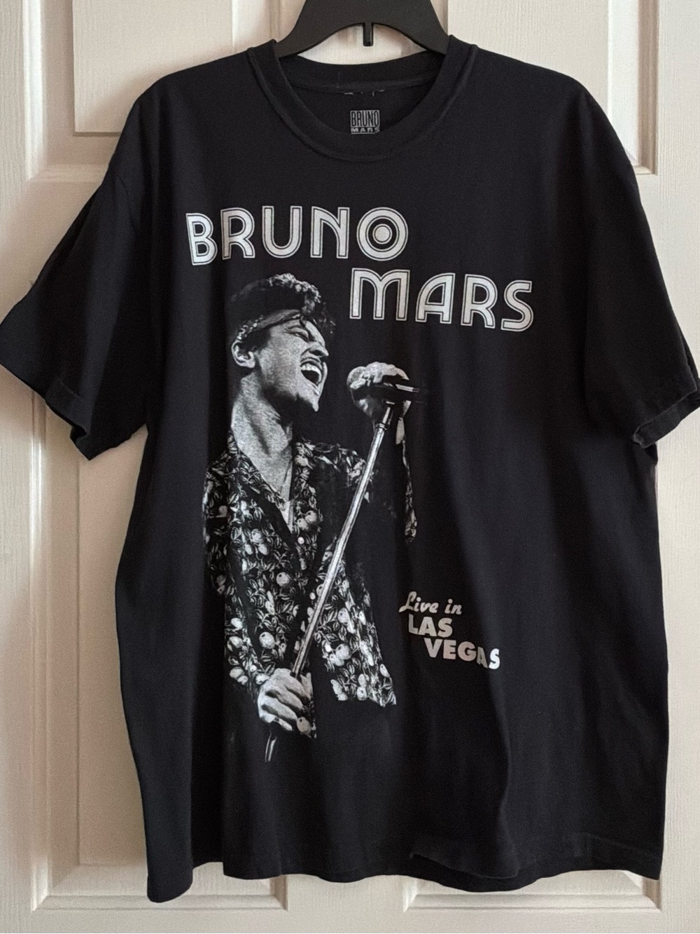 Bruno Mars XL Black Graphic Concert T-Shirt